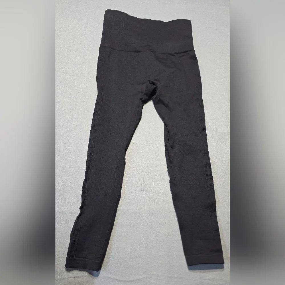 Homma High-Waisted EUC Black Leggings Size Large 18 Waist - Picture 2 of 3